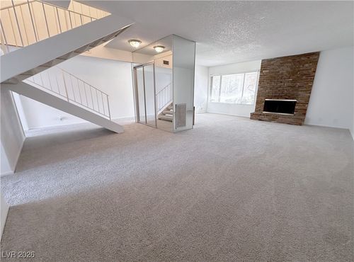 3004 El Camino Ave, Las Vegas, NV, 89102-4056 | Card Image