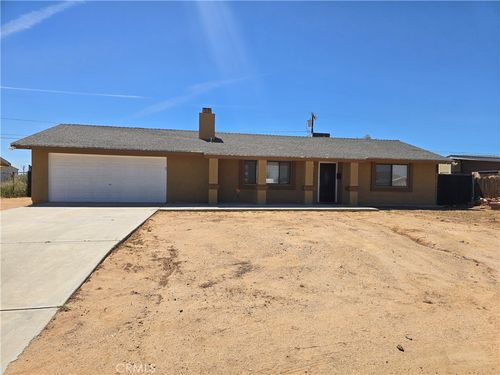 8472 Underwood Ave, California City, CA, 93505-3835 | Card Image