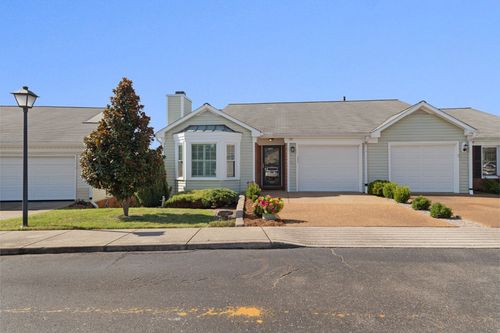 722 Mount Carmel Pl, Nashville, TN, 37205-3587 | Card Image