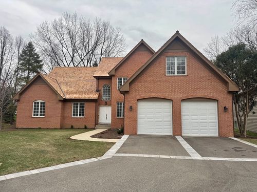 37 Graystone Ln, North Barrington, IL, 60010-6957 | Card Image