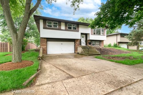 735 Cedar Ln, Bartlett, IL, 60103-5634 | Card Image