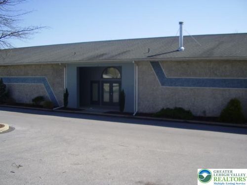 615 Front Street, Whitehall Twp, PA, 18052 | Card Image