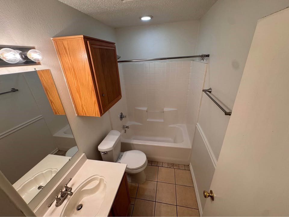 Residential Lease in Alvarado 4
