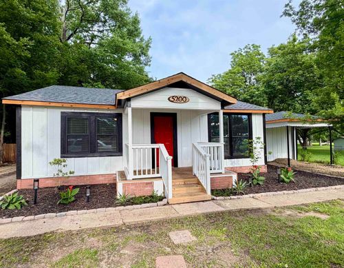 5200 N Shobe Rd, Alexander, AR, 72002-1423 | Card Image