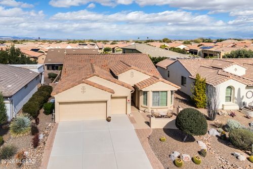 2209 E Bluejay Bluff Ln, Green Valley, AZ, 85614-5560 | Card Image