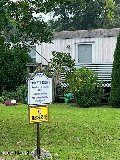 216 Worth Guard Rd, Coinjock, NC, 27923-9773 | Card Image