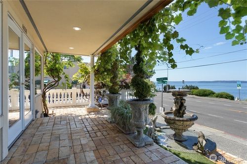 4030 Beach Drive Sw, Seattle, WA, 98116 | Card Image