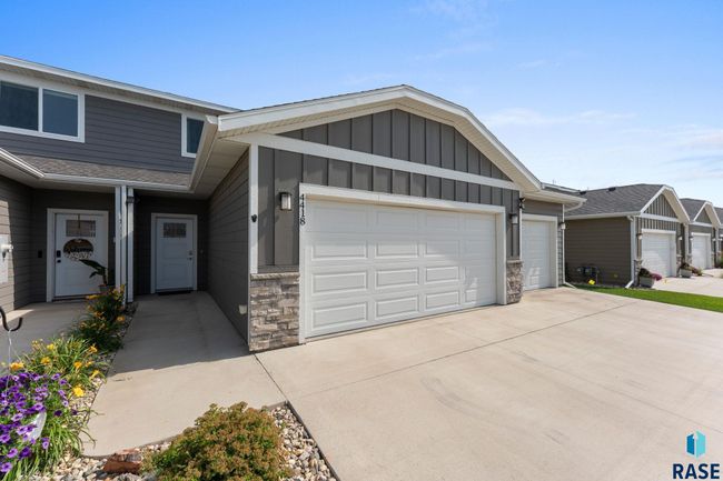 4418 E Whisper Ridge Pl, Townhouse with 2 bedrooms, 2 bathrooms and null parking in Sioux Falls SD | Image 17