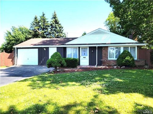 664 Upper Mountain Rd, Lewiston, NY, 14092-2102 | Card Image