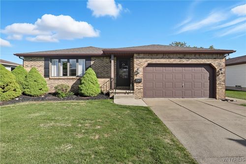 23 Babbette Dr, Depew, NY, 14043-1251 | Card Image