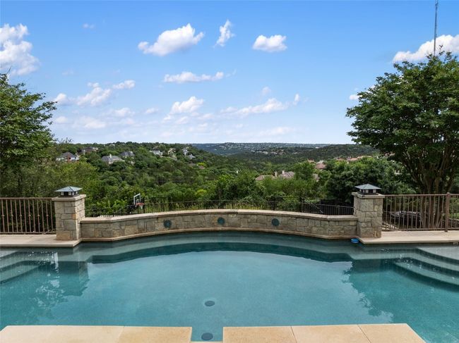 View of swimming pool | Image 24