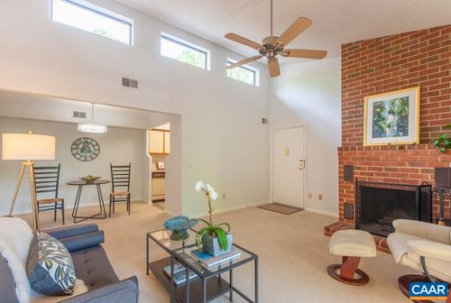 apt-9-117 Turtle Creek Rd, CHARLOTTESVILLE, VA, 22901-6724 | Card Image