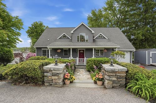 18 Sunset Dr, Millbury, MA, 01527-1305 | Card Image