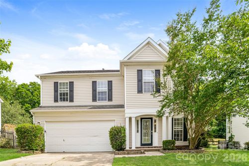 12125 Winghurst Dr, Pineville, NC, 28134-9126 | Card Image