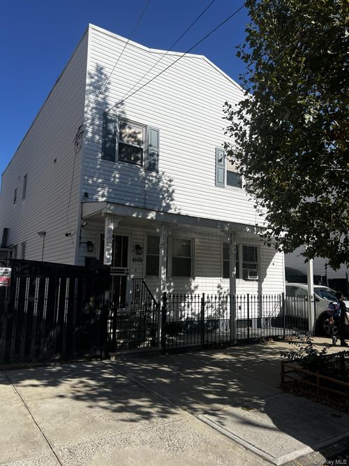 2-1670 Hunt Ave, Bronx, NY, 10462-3925 | Card Image