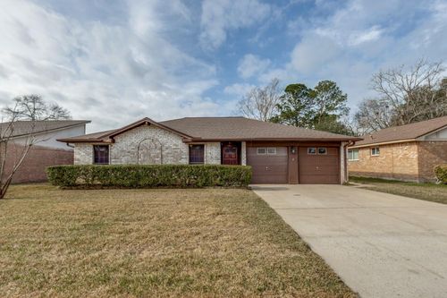 16210 Tibet Road, Friendswood, TX, 77546 | Card Image