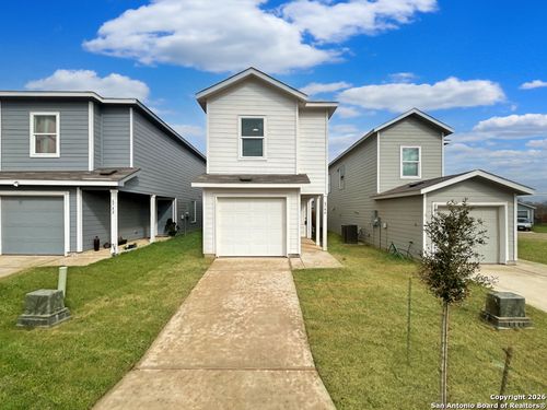 6746 Pumice Pl, Elmendorf, TX, 78112-4463 | Card Image