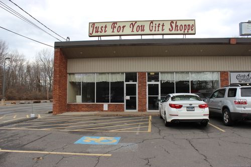 1-979 Meriden Waterbury Tpke, Plantsville, CT, 06479-2009 | Card Image