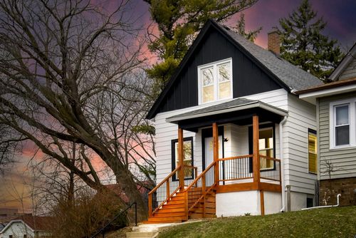 300 E Rosedale Avenue, Milwaukee, WI, 53207 | Card Image