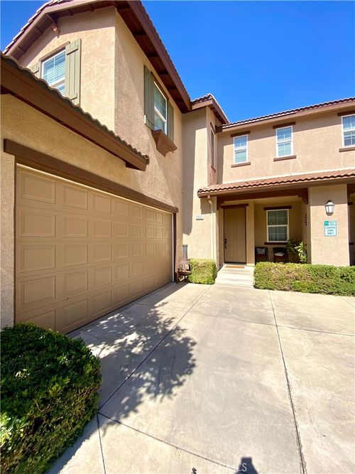 3351 Evening Mist Ln, Perris, CA, 92571 | Card Image