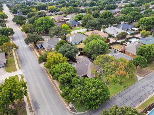 Oversized corner lot with mature trees | Image 25