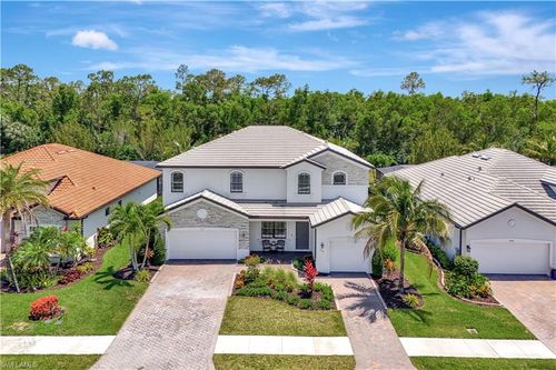 2102 Antigua Ln, NAPLES, FL, 34120-2841 | Card Image