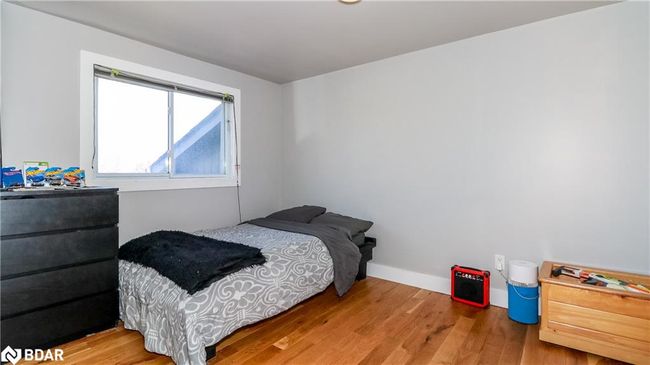 51 Christie Cres, House other with 4 bedrooms, 2 bathrooms and 5 parking in Barrie ON | Image 22