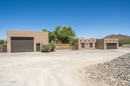 2599 Sandhill Road, Las Cruces, NM, 88012 | Card Image