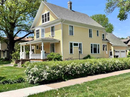 1302 Iowa Ave, Onawa, IA, 51040-1532 | Card Image
