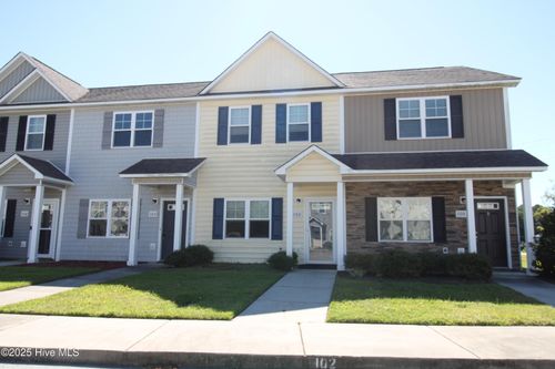 102 Justice Farm Dr, Sneads Ferry, NC, 28460-4700 | Card Image