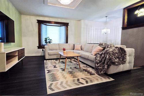 488 Dexter Ave, Ypsilanti, MI, 48197-1959 | Card Image