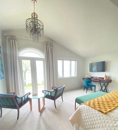 88 Little Neck Rd, Ipswich, MA, 01938-1529 | Card Image