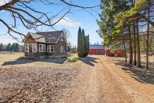 E5407 Haire Rd, WEYAUWEGA, WI, 54983-9635 | Card Image