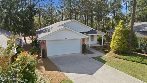 680 Pinehurst Trace Dr, Pinehurst, NC, 28374-8260 | Card Image