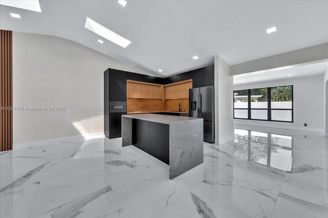 5890 Sw 13 Th St, House other with 4 bedrooms, 3 bathrooms and null parking in Plantation FL | Image 7