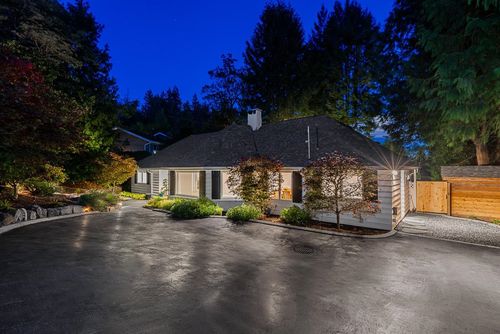 4740 Rutland Rd, West Vancouver, BC, V7W1G7 | Card Image