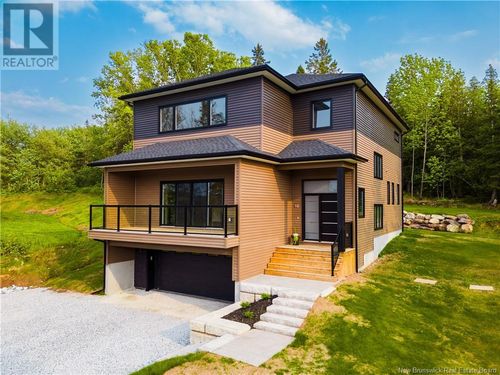 10 Motivation Ave, Quispamsis, NB, E2G0L7 | Card Image