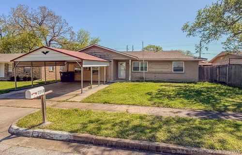 2217 S 128th East Pl, Tulsa, OK, 74129-6001 | Card Image