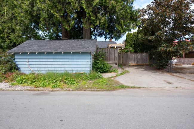 1216 Edinburgh St, House other with 5 bedrooms, 3 bathrooms and 2 parking in New Westminster BC | Image 35