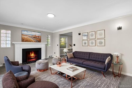 11856 Kilbourne St, Detroit, MI, 48213-4101 | Card Image