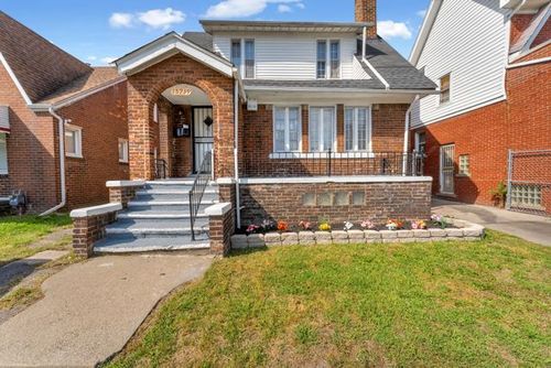 15739 Washburn St, Detroit, MI, 48238-1093 | Card Image