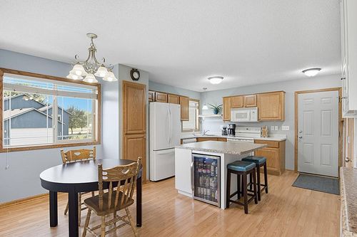 1108 Mockingbird Loop, Sartell, MN, 56377-4638 | Card Image