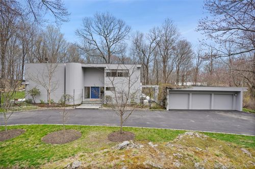 67 Tripp St, Mount Kisco, NY, 10549-4626 | Card Image