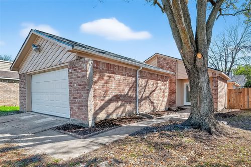 12815 Maxfield Dr, Houston, TX, 77082-3611 | Card Image