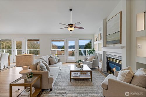 12421 6th Ave Nw, Gig Harbor, WA, 98332-9671 | Card Image