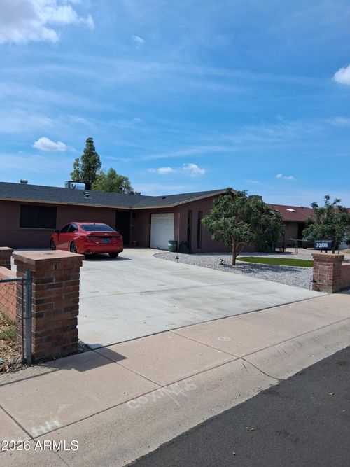7205 W Cavalier Dr, Glendale, AZ, 85303-4346 | Card Image