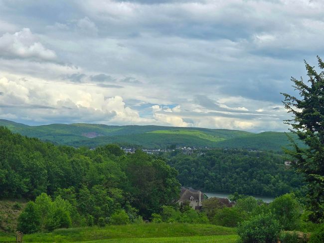 1205 Paradise Point Ct, House other with 3 bedrooms, 4 bathrooms and 3 parking in Morgantown WV | Image 4