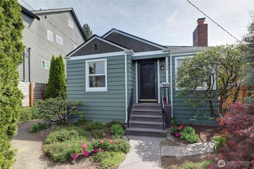 7504 27th Avenue Nw, Seattle, WA, 98117 | Card Image