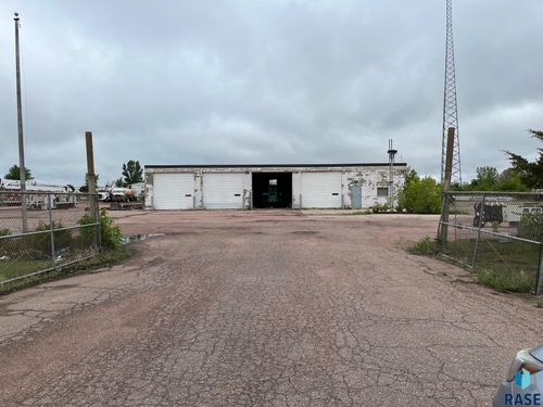 47936 Us Highway 18, Canton, SD, 57013-5867 | Card Image