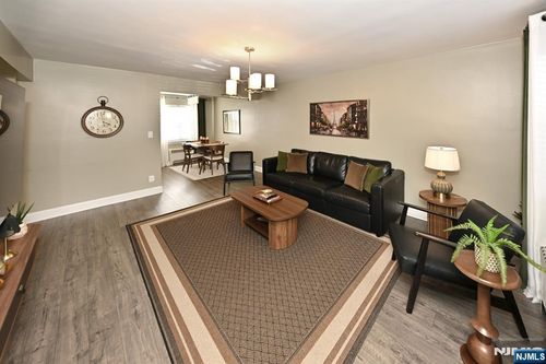 483 Colonial Ter, Hackensack, NJ, 07601-1484 | Card Image